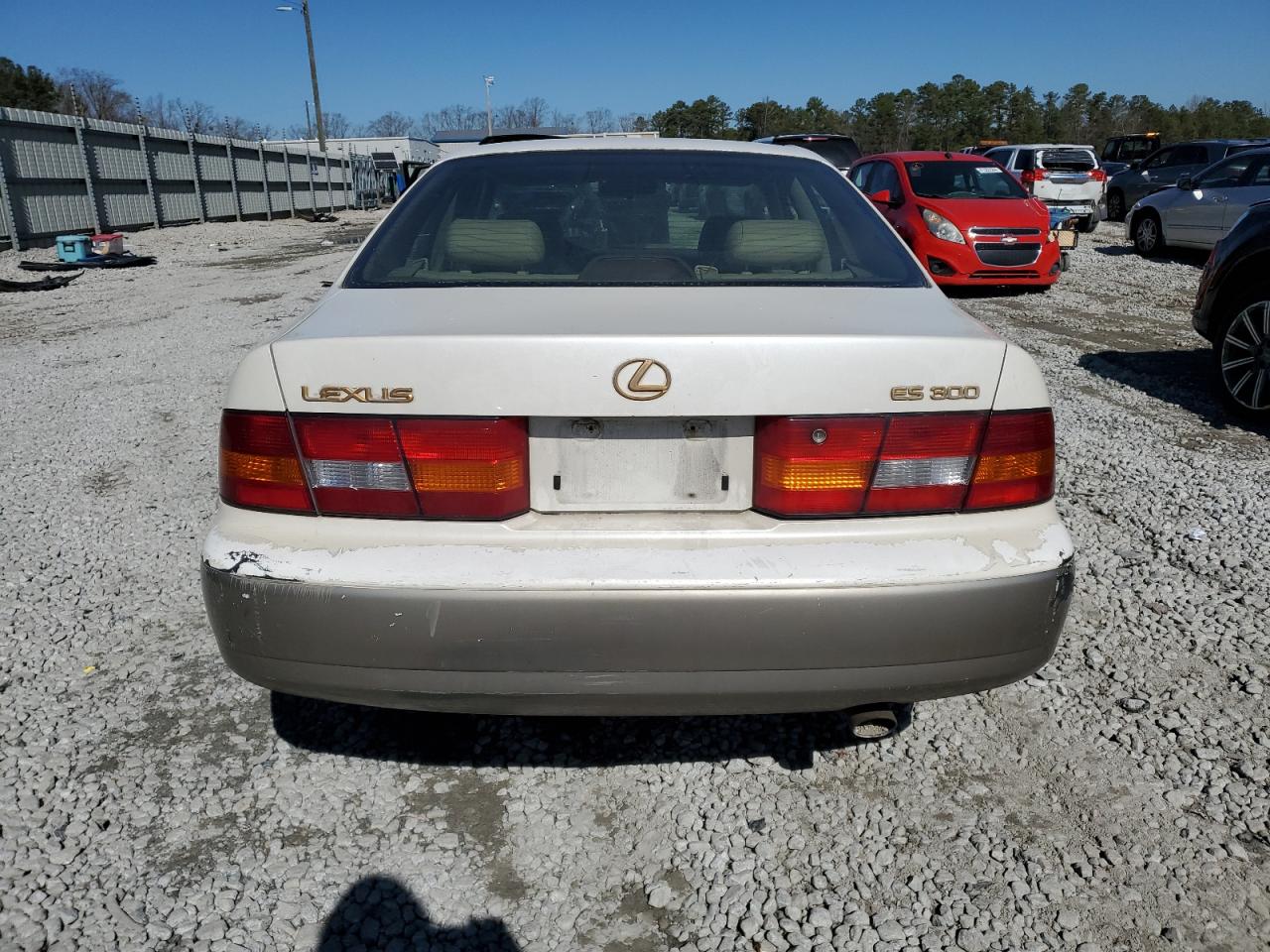 JT8BF22G0V0069919 1997 Lexus Es 300