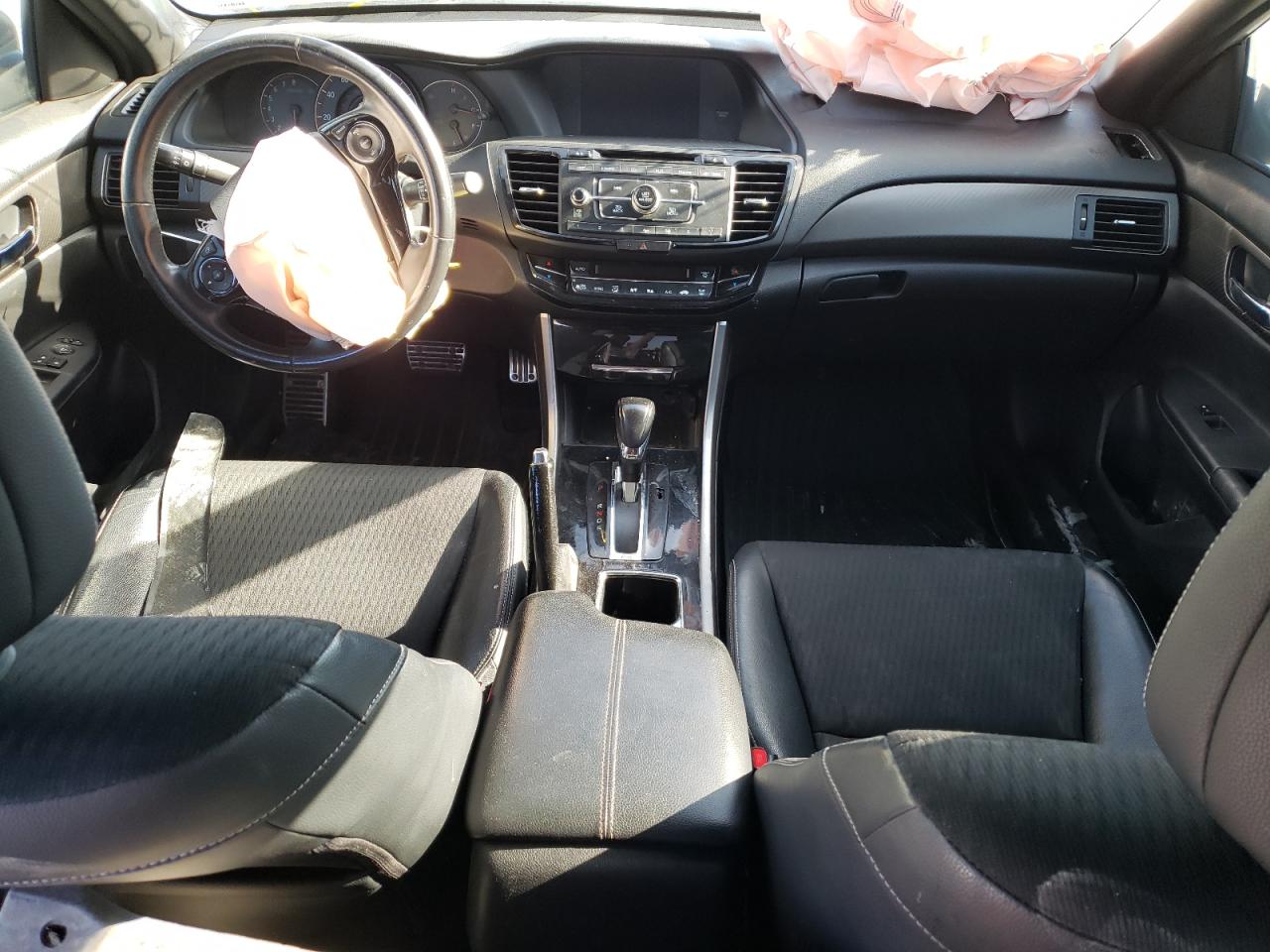 1HGCR2F56HA102007 HONDA ACCORD 2017