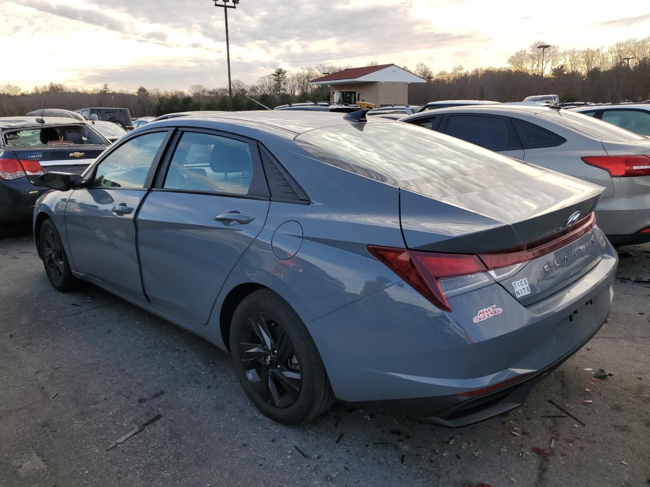 2021 Hyundai Elantra Sel vin: KMHLM4AG0MU182832