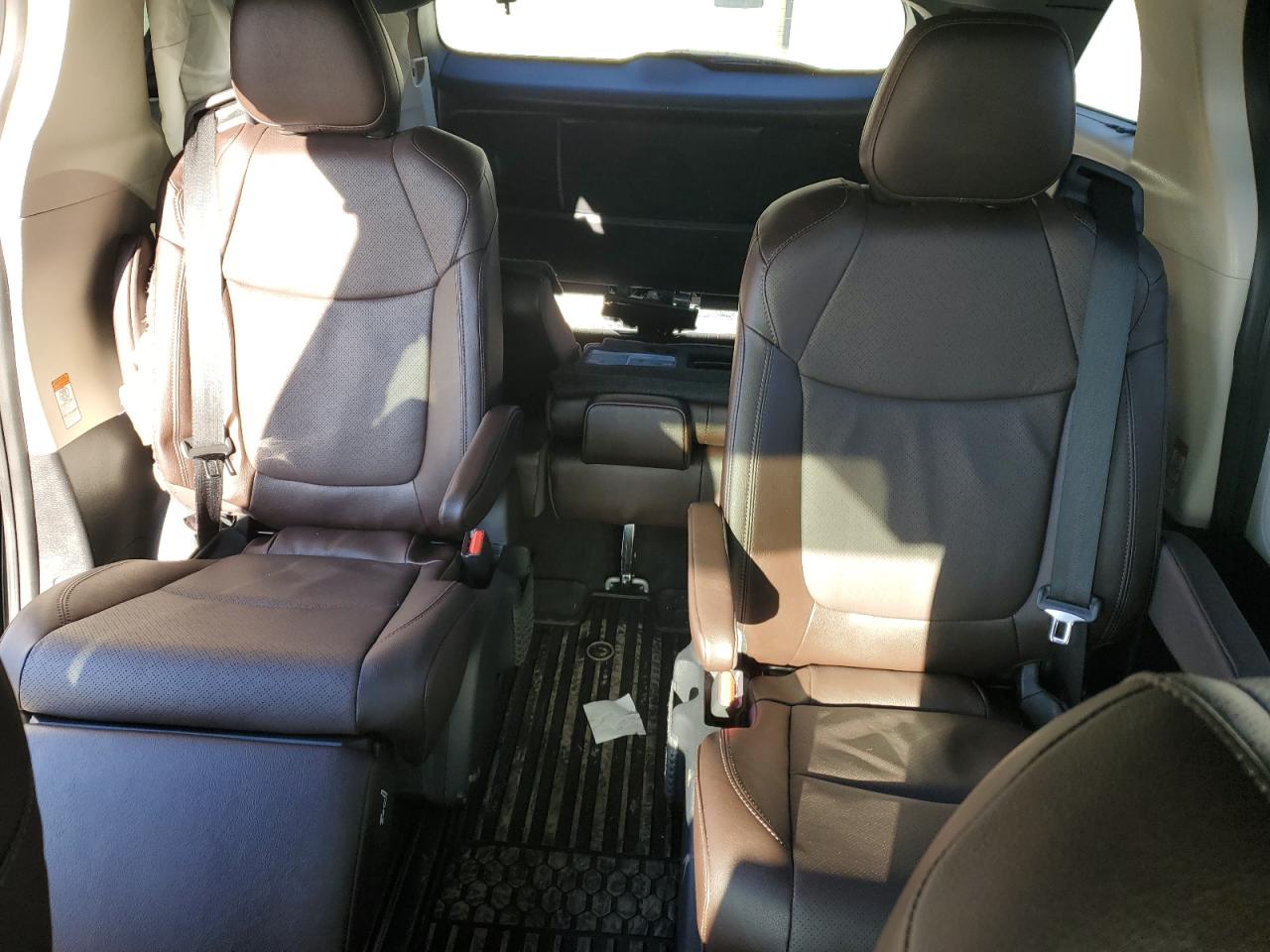 5TDESKFC5PS086331 TOYOTA SIENNA 2023
