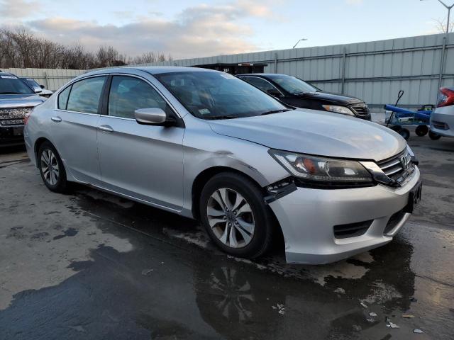 VIN WBA4W5C5XJAA49920 2013 HONDA ACCORD no.4