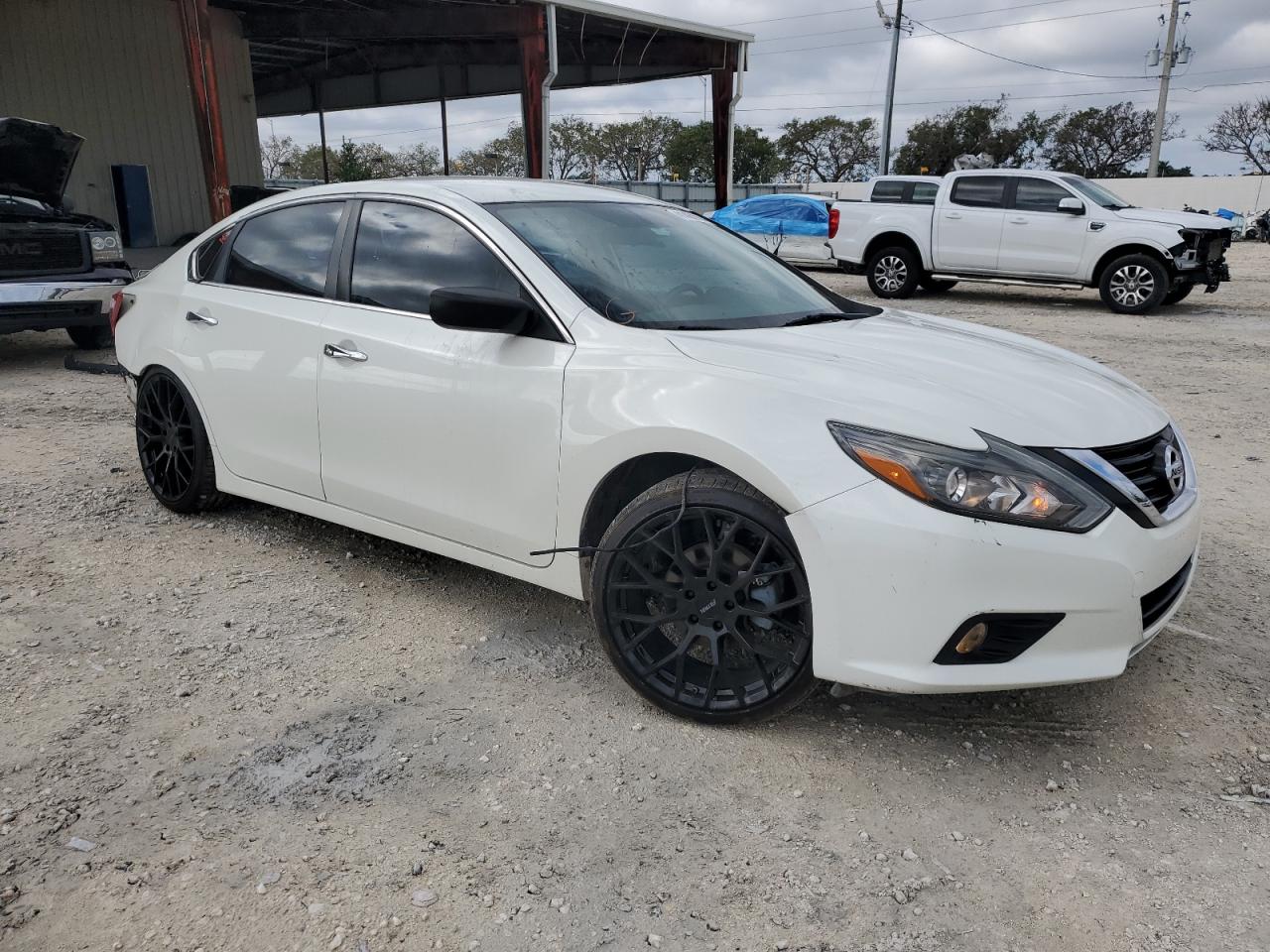 1N4AL3AP4HC133420 NISSAN ALTIMA 2017