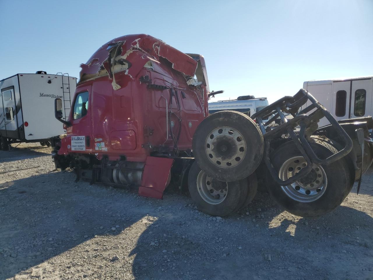 Lot #2346556177 2018 FREIGHTLINER CASCADIA 1