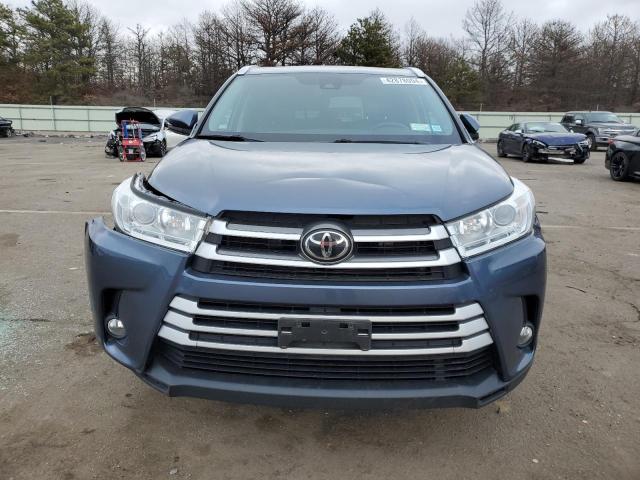 VIN 5TDJZRFH7KS738258 2019 Toyota Highlander, SE no.5