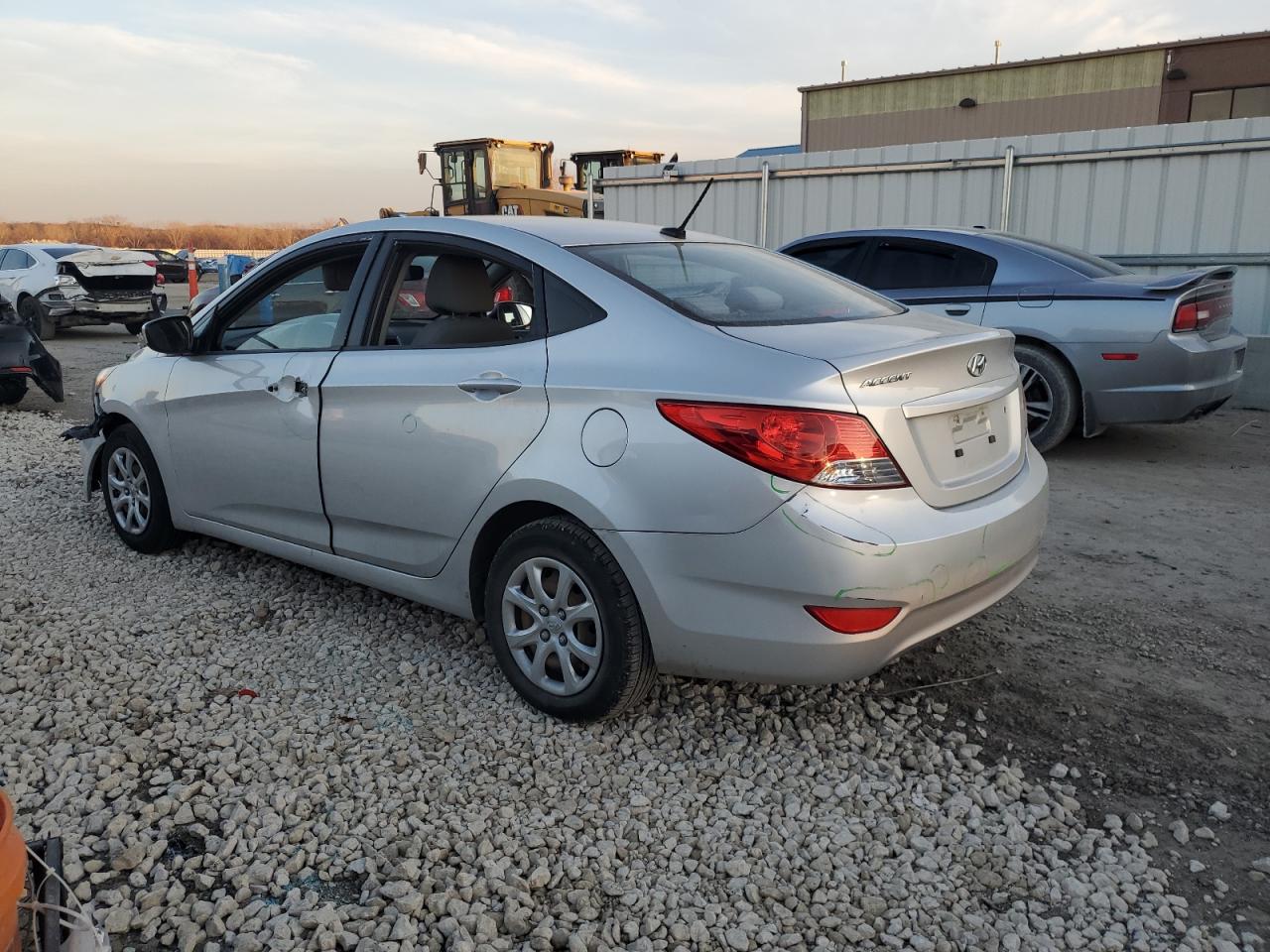 2013 Hyundai Accent Gls vin: KMHCT4AE2DU423436