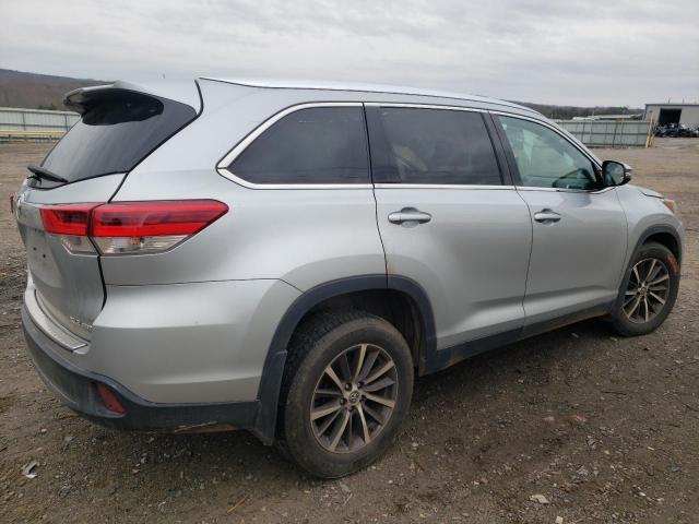 VIN 5TDJZRFH6KS613462 2019 Toyota Highlander, SE no.3