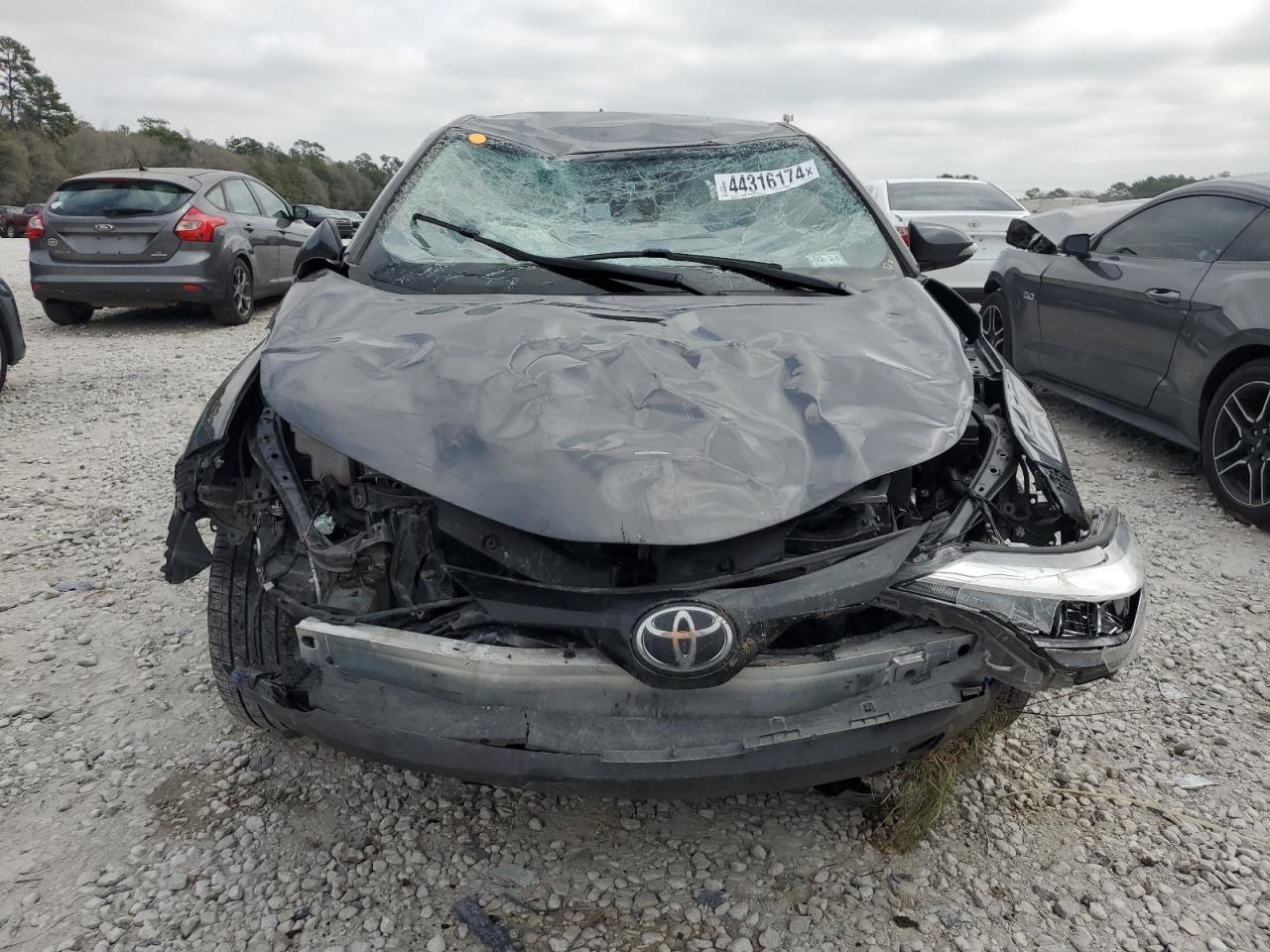 NMTKHMBX9MR139578 TOYOTA C-HR 2021
