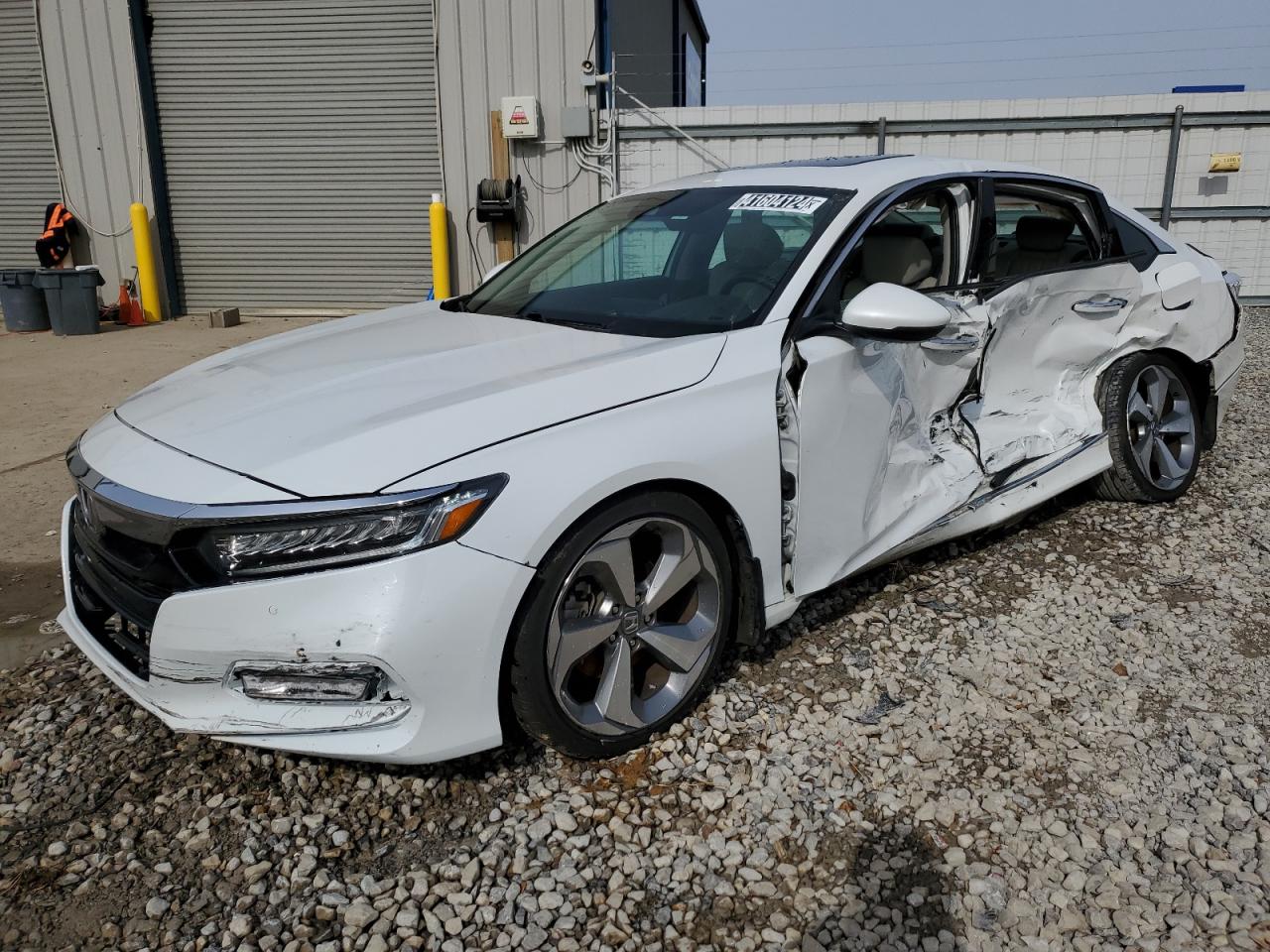 1HGCV1F92JA218884 HONDA ACCORD 2018