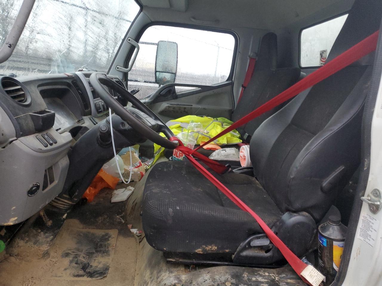 4UZBVK118KGKT7709 2019 Mitsubishi Fuso Truck Of America Inc Fe Fec72S