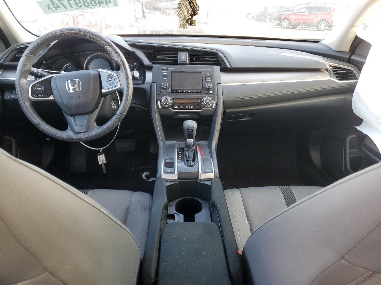 19XFC2F5XHE027984 2017 Honda Civic Lx