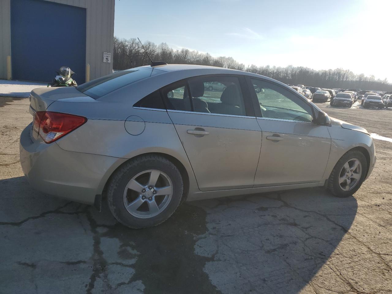 1G1PE5SB2G7168681 CHEVROLET CRUZE 2016