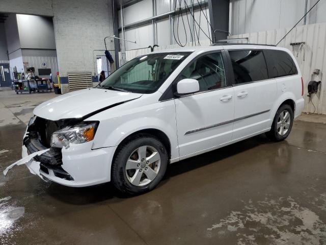 Lot #2404614346 2014 CHRYSLER TOWN & COU salvage car