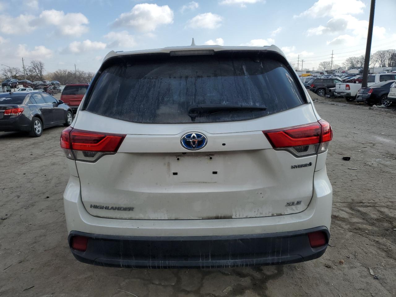 5TDJGRFH0KS067196 TOYOTA HIGHLANDER 2019