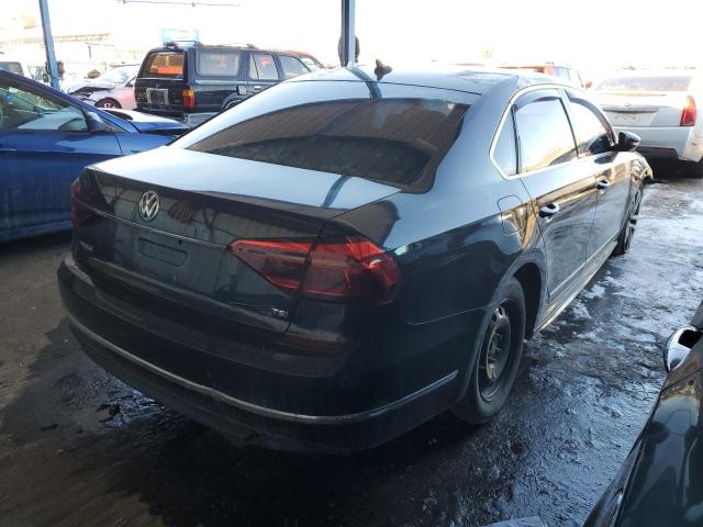 2017 VOLKSWAGEN PASSAT R-L 1VWDT7A3XHC071191