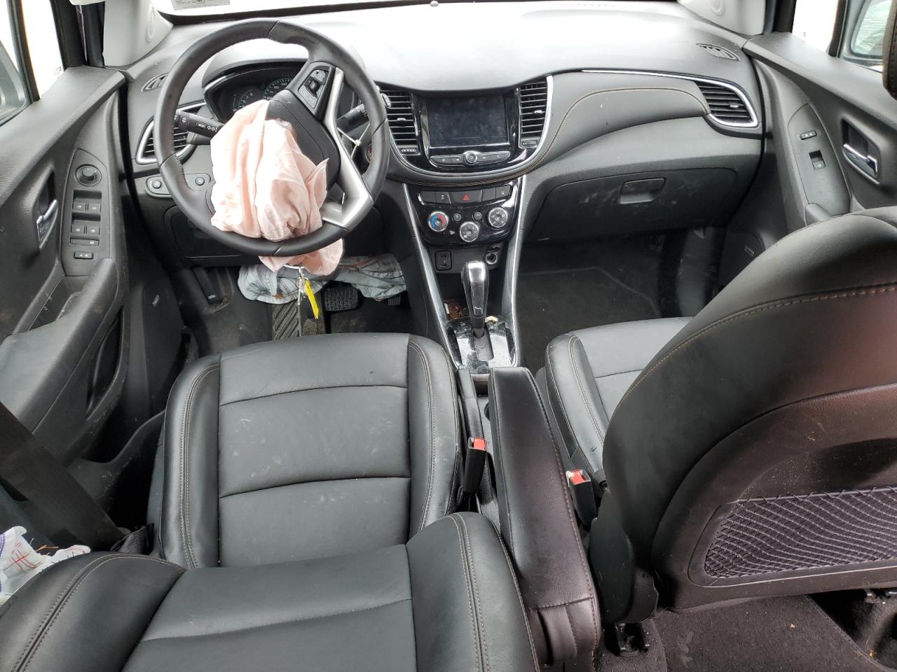 3GNCJRSB3LL337645 CHEVROLET TRAX 2020