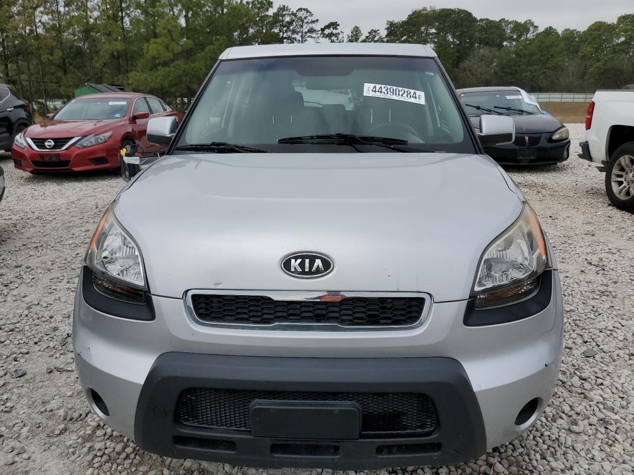 KNDJT2A23B7710642 2011 Kia Soul +