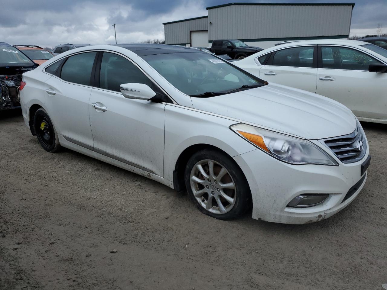 KMHFH4JG2DA261048 2013 Hyundai Azera Gls