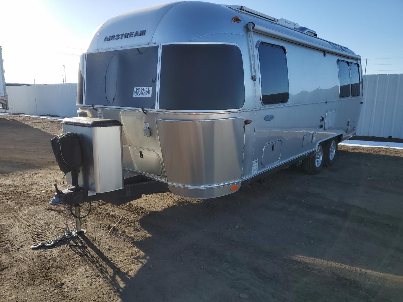 1STJ9YJ24GJ535718 2016 Airs Flying Clo