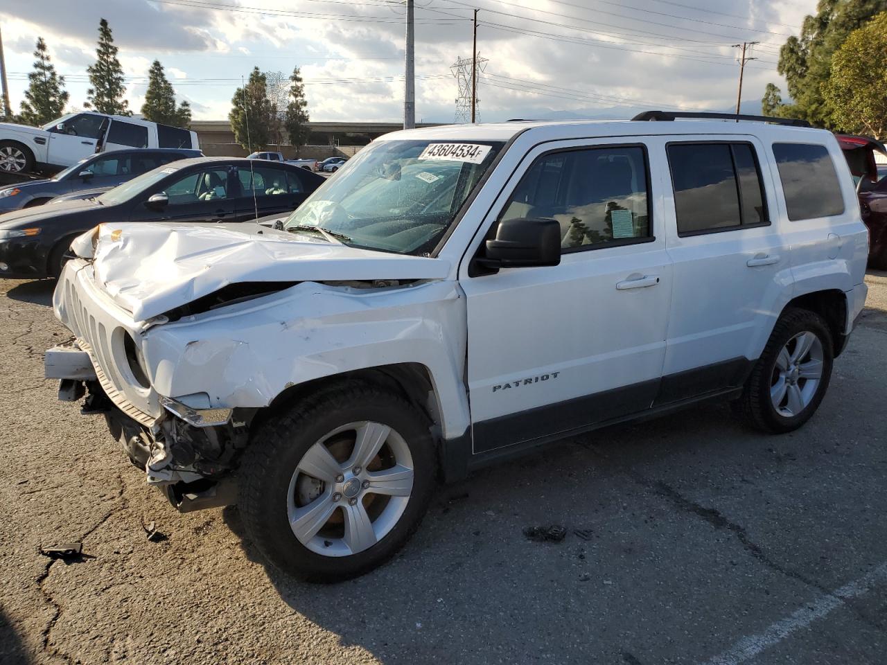 1C4NJRFB9ED817306 2014 Jeep Patriot Latitude