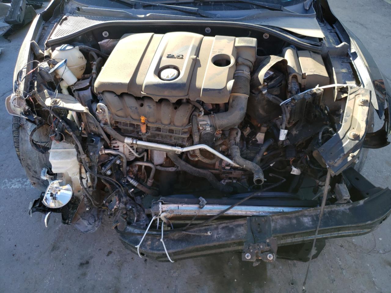 1VWBH7A36DC026798 2013 Volkswagen Passat Se