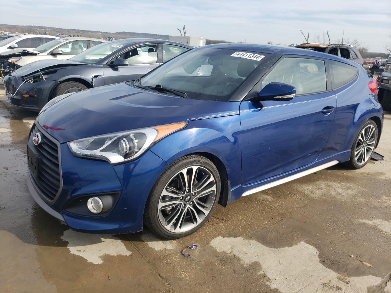 KMHTC6AE1GU272329 2016 Hyundai Veloster Turbo