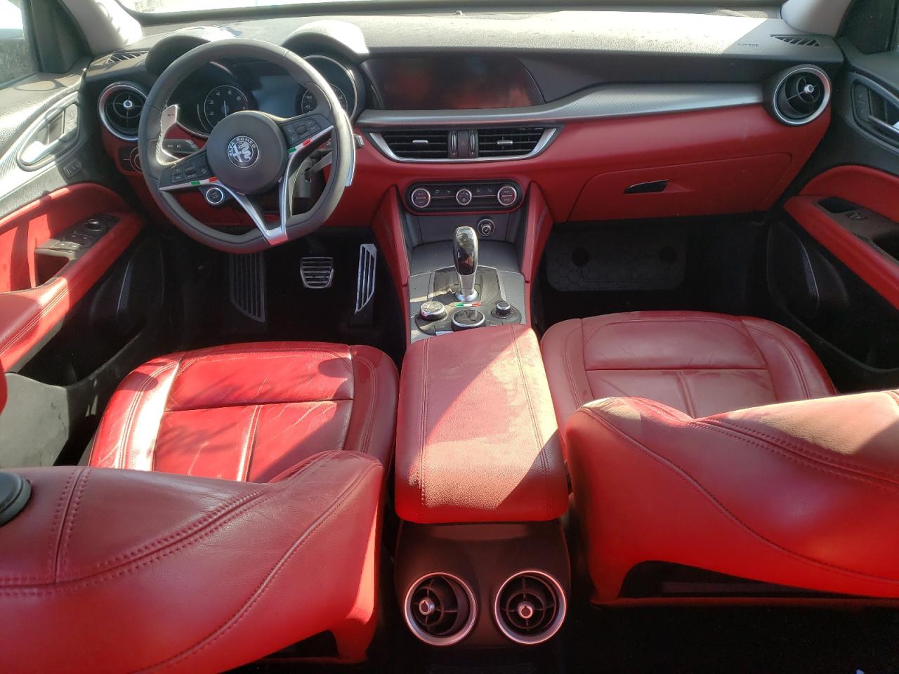 ASFAKPN0J7B73652 2018 Alfa Romeo Stelvio Sport