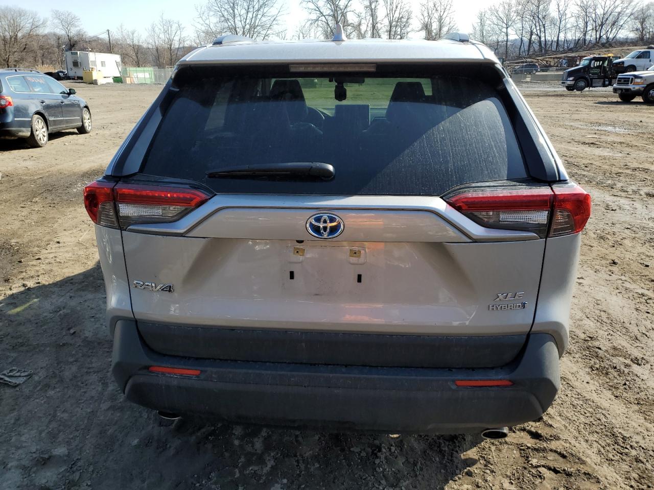 JTMB6RFV9ND053990 TOYOTA RAV4 2022