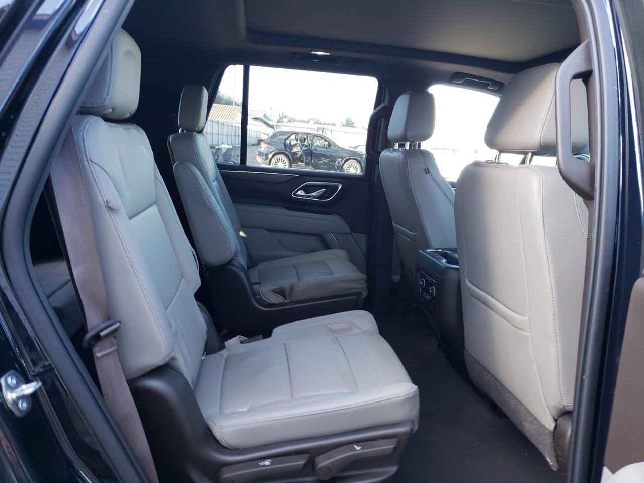 1GNSKPKD5MR160251 CHEVROLET TAHOE 2021