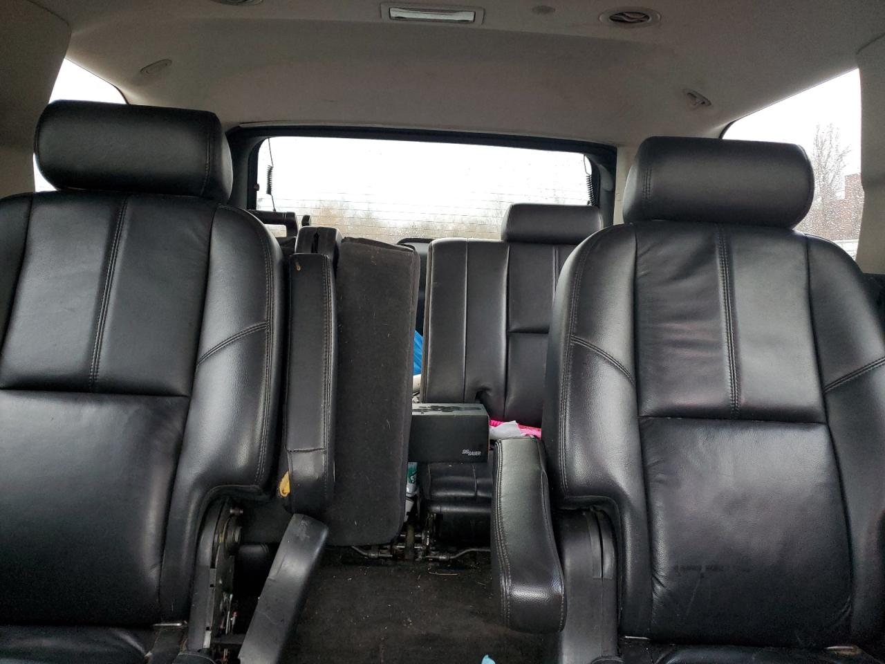 1GNUKBE09AR265973 2010 Chevrolet Tahoe K1500 Lt