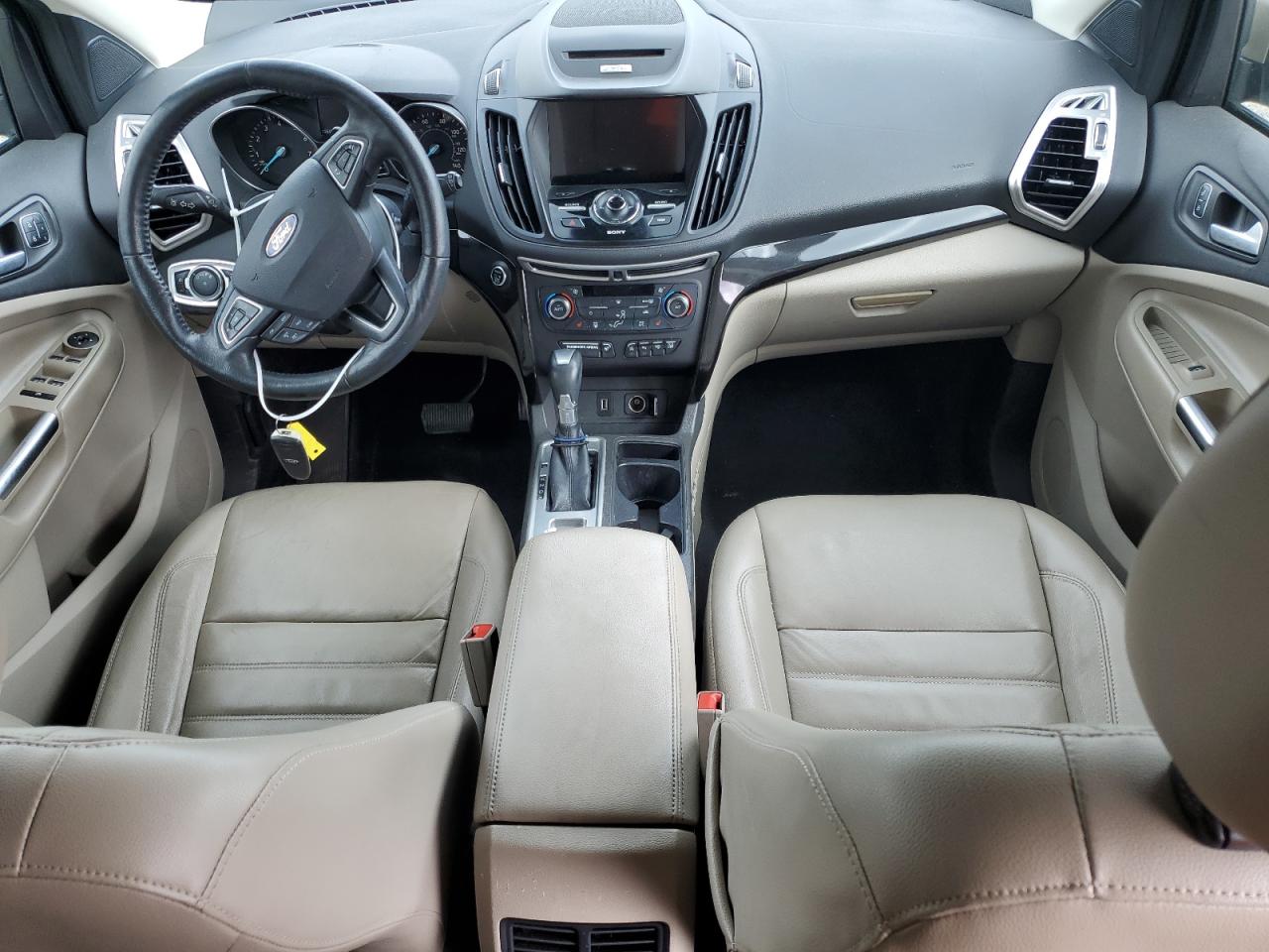 1FMCU0J97HUA75874 FORD ESCAPE 2017