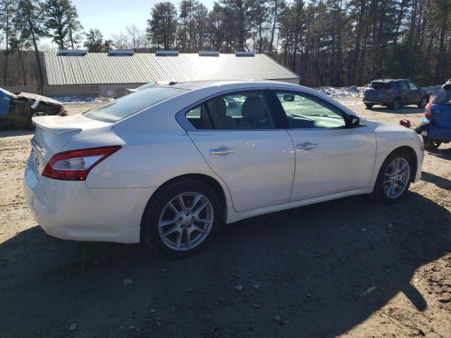 2010 Nissan Maxima - Image 3