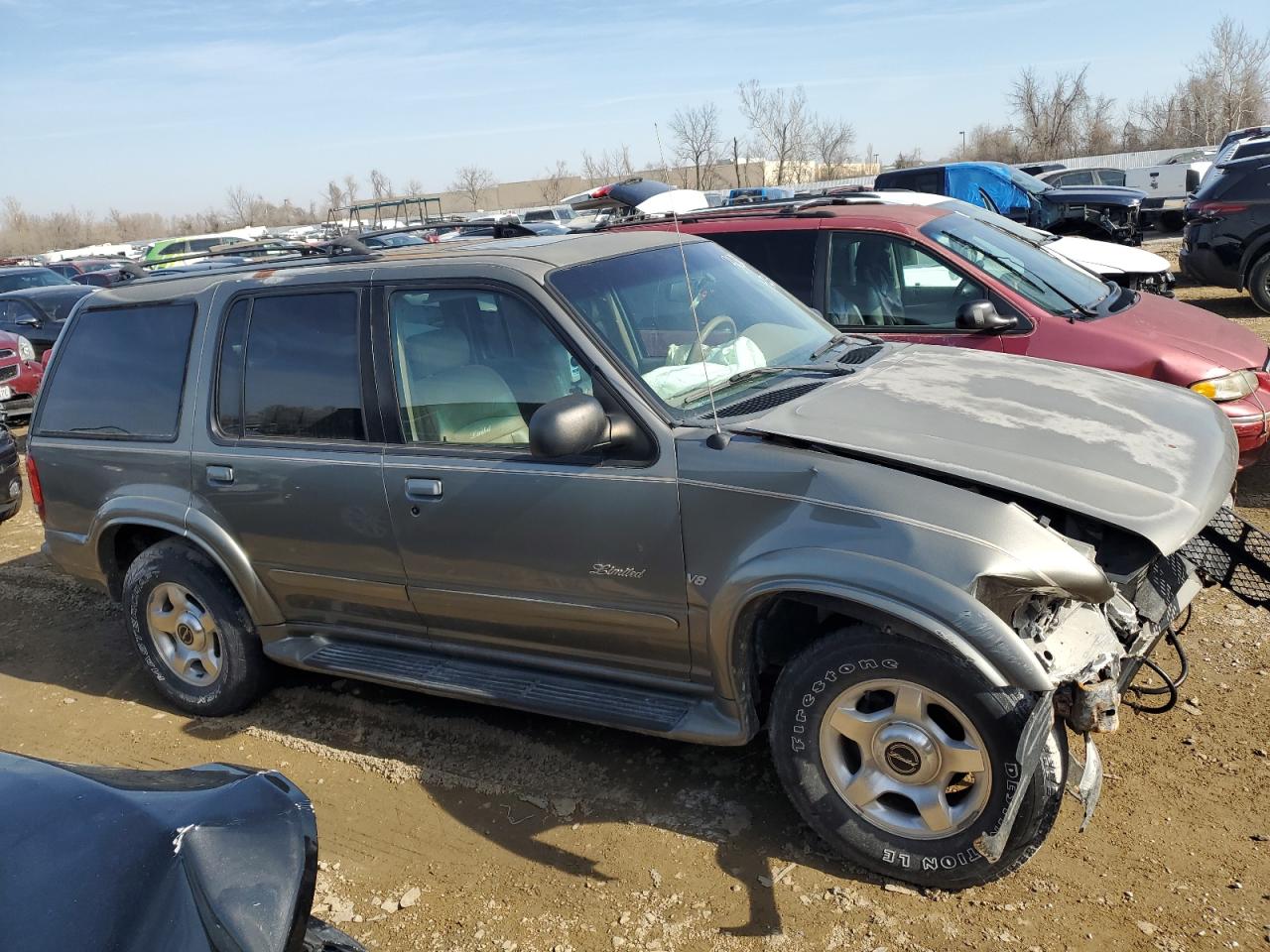 1FMZU85P6YZB29220 2000 Ford Explorer Limited