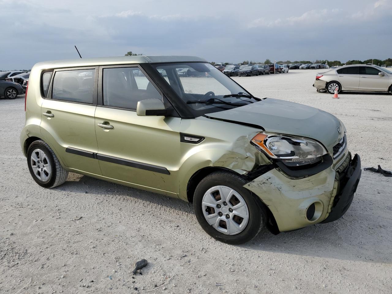 KNDJT2A57D7578269 2013 Kia Soul