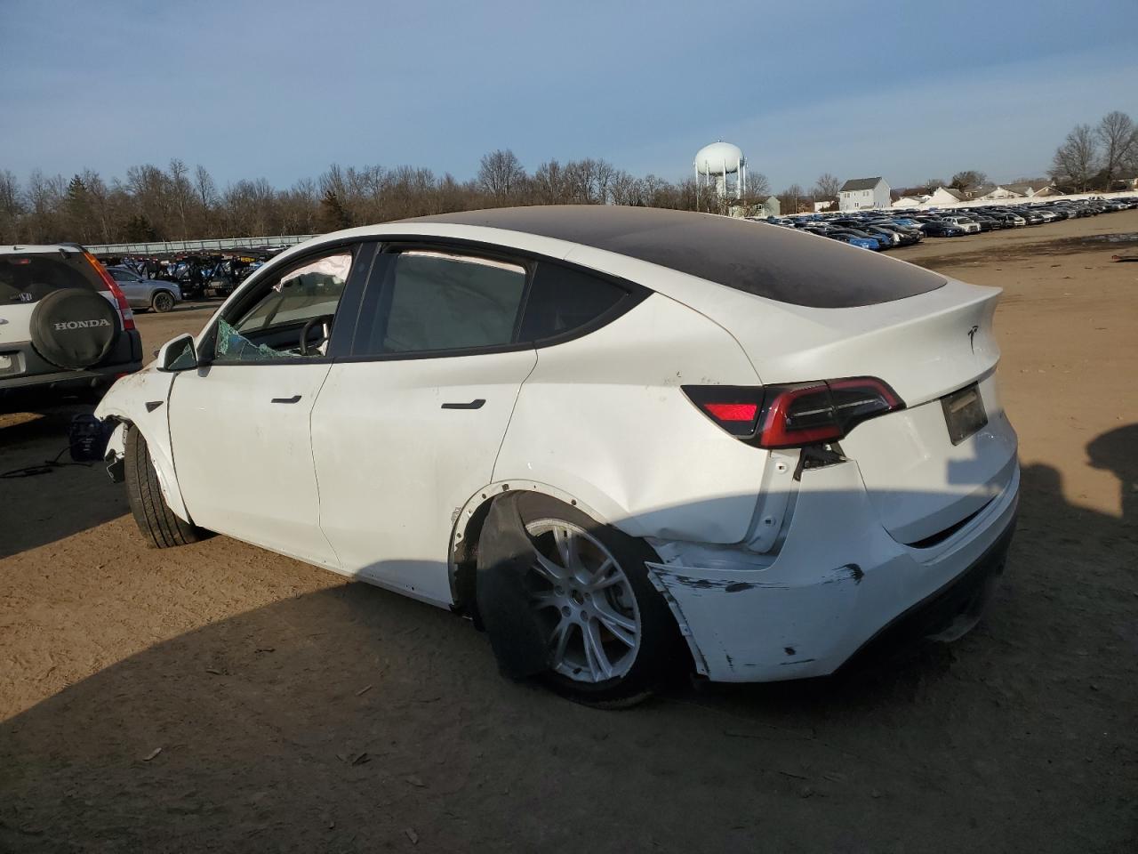 7SAYGDEE7PF618831 2023 Tesla Model Y