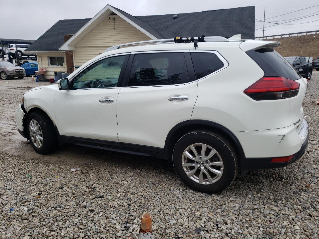 5N1AT2MV9HC864578 NISSAN ROGUE 2017
