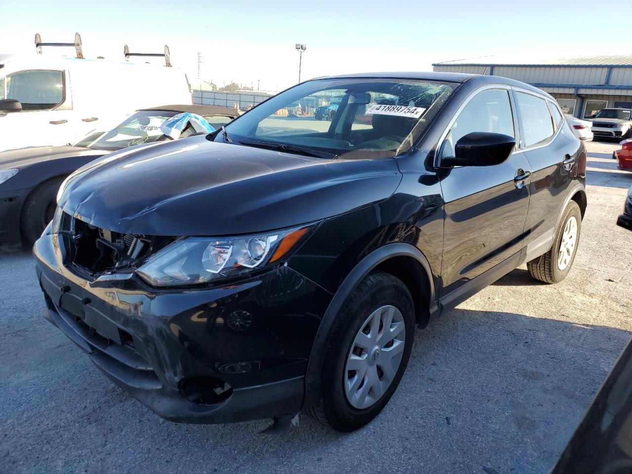 VIN: JN1BJ1CP9JW158228 2018 NISSAN ROGUE
