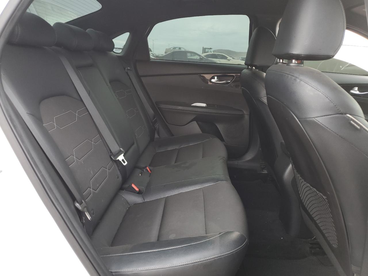 3KPF34AD7ME301842 2021 Kia Forte Gt Line