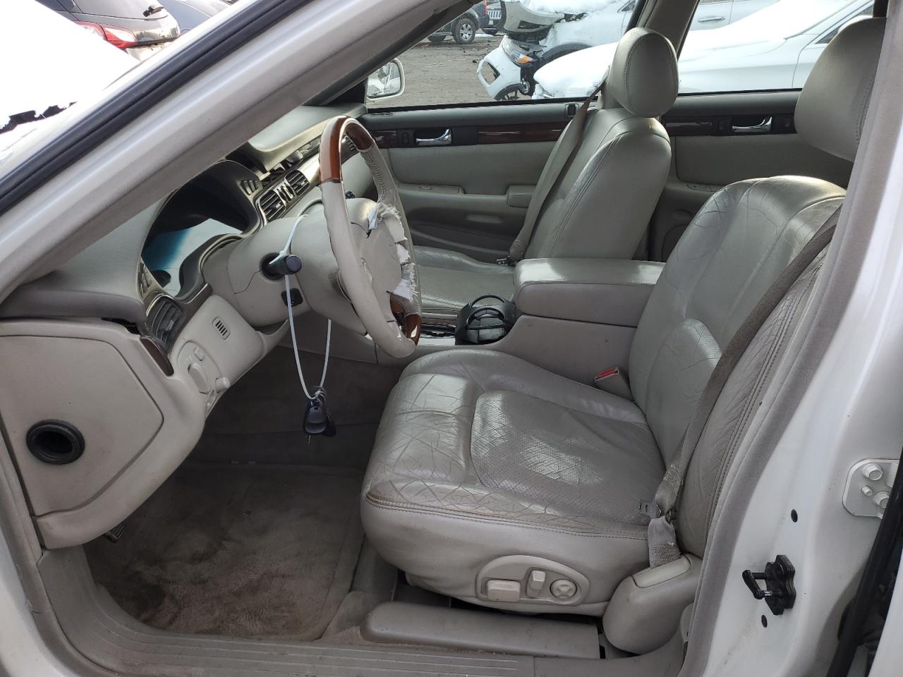 1G6KY5495YU216697 2000 Cadillac Seville Sts