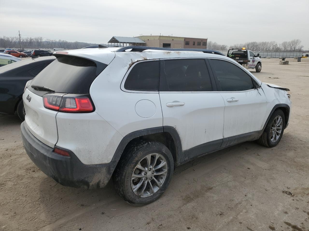 2019 Jeep Cherokee Latitude Plus vin: 1C4PJLLB4KD206573