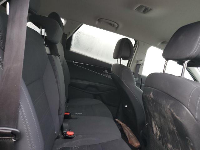 2016 KIA SORENTO LX - 5XYPGDA55GG177563