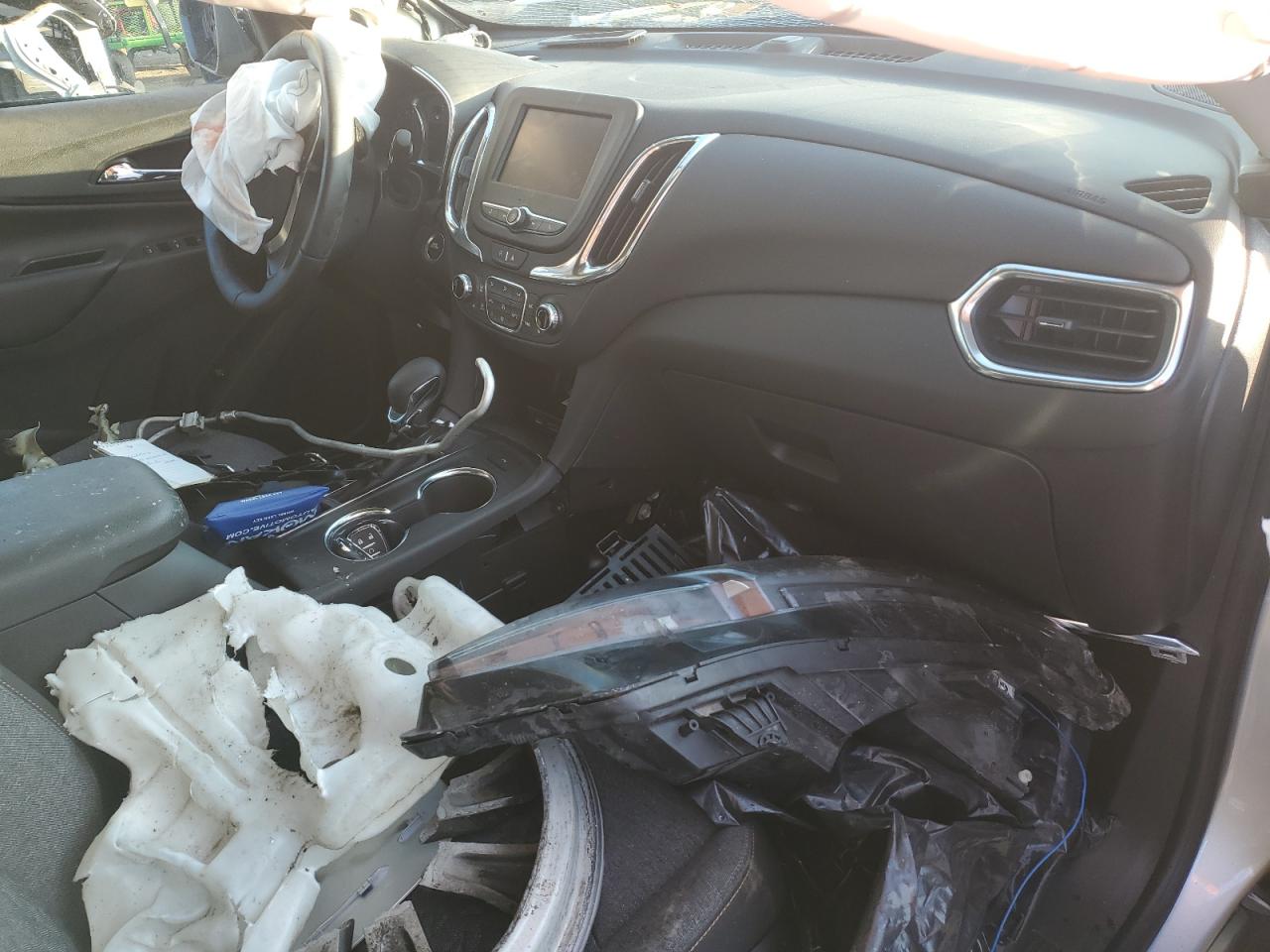 3GNAXKEV0NL274493 CHEVROLET EQUINOX 2022
