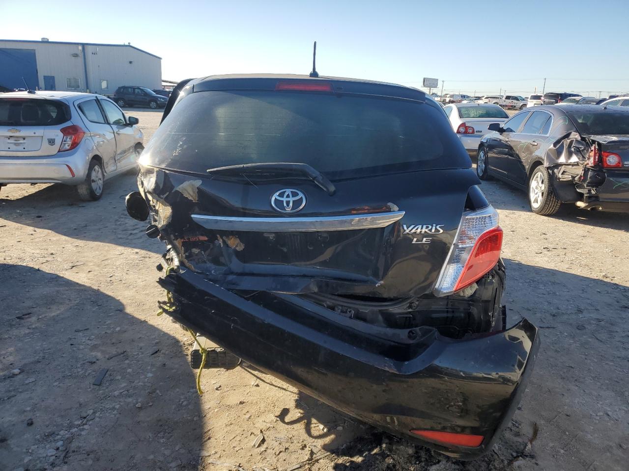 JTDKTUD31CD506851 2012 Toyota Yaris