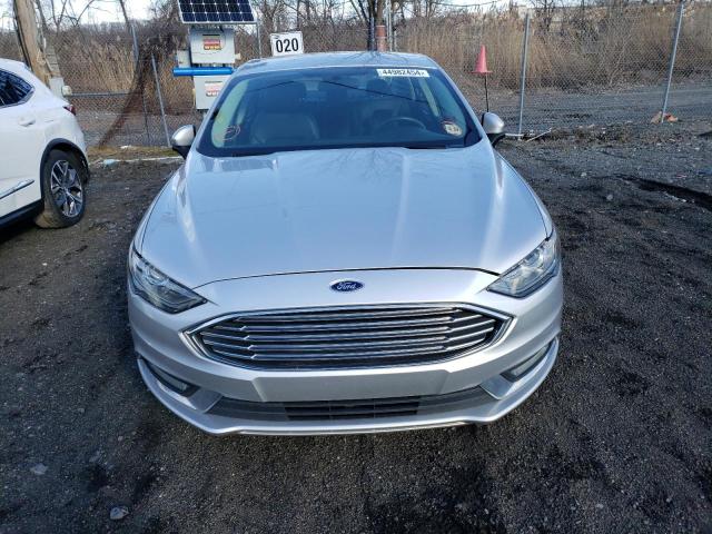Lot #2390111156 2018 FORD FUSION SE salvage car
