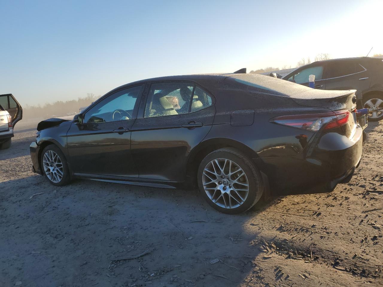 4T1G11BK5NU069584 TOYOTA CAMRY 2022