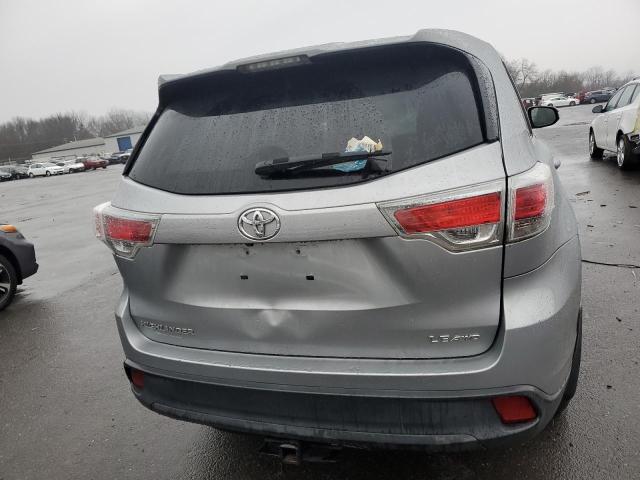 VIN 5TDBKRFH0FS190814 2015 Toyota Highlander, LE no.6