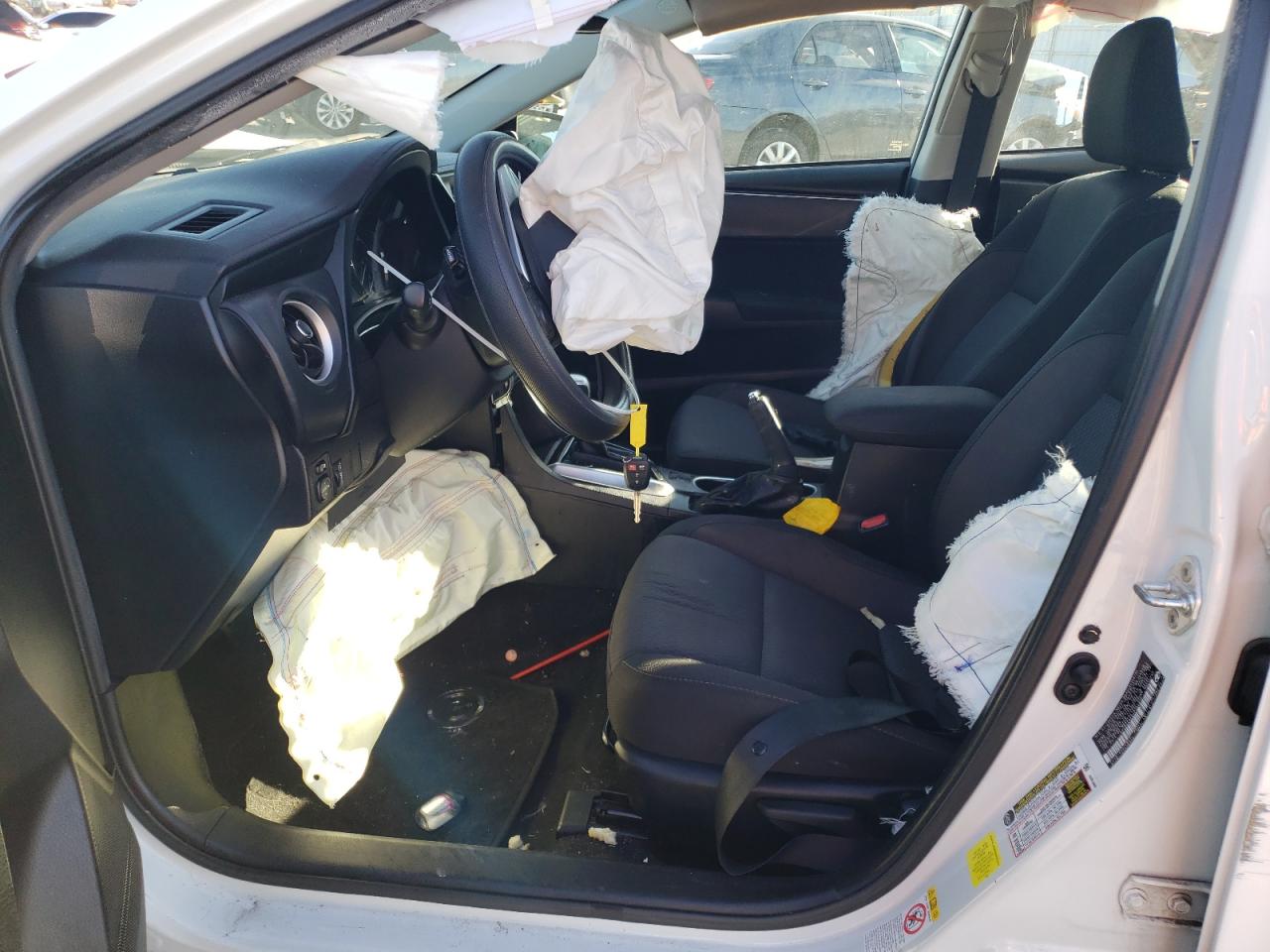 5YFBURHE6JP750978 TOYOTA COROLLA 2018