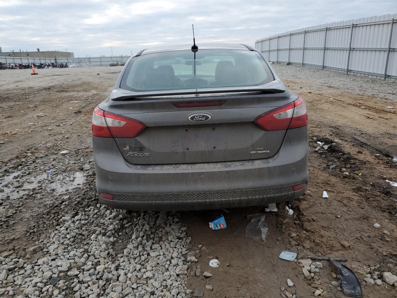 1FADP3F22EL389453 2014 Ford Focus Se