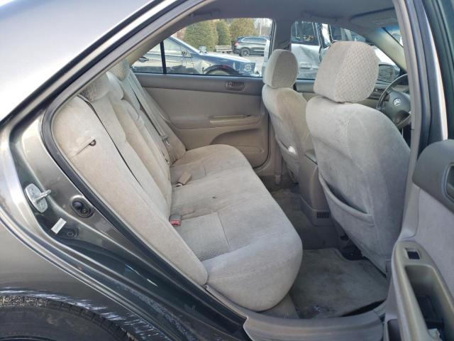2003 Toyota Camry - Image 10