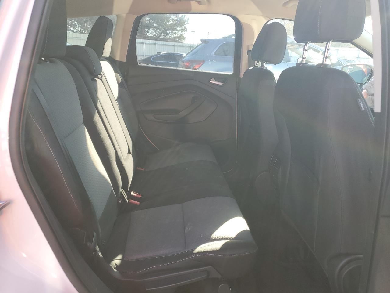 1FMCU0GD7HUC98606 FORD ESCAPE 2017