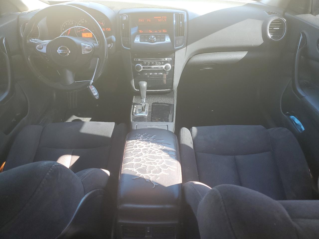 1N4AA5AP8BC820215 2011 Nissan Maxima S